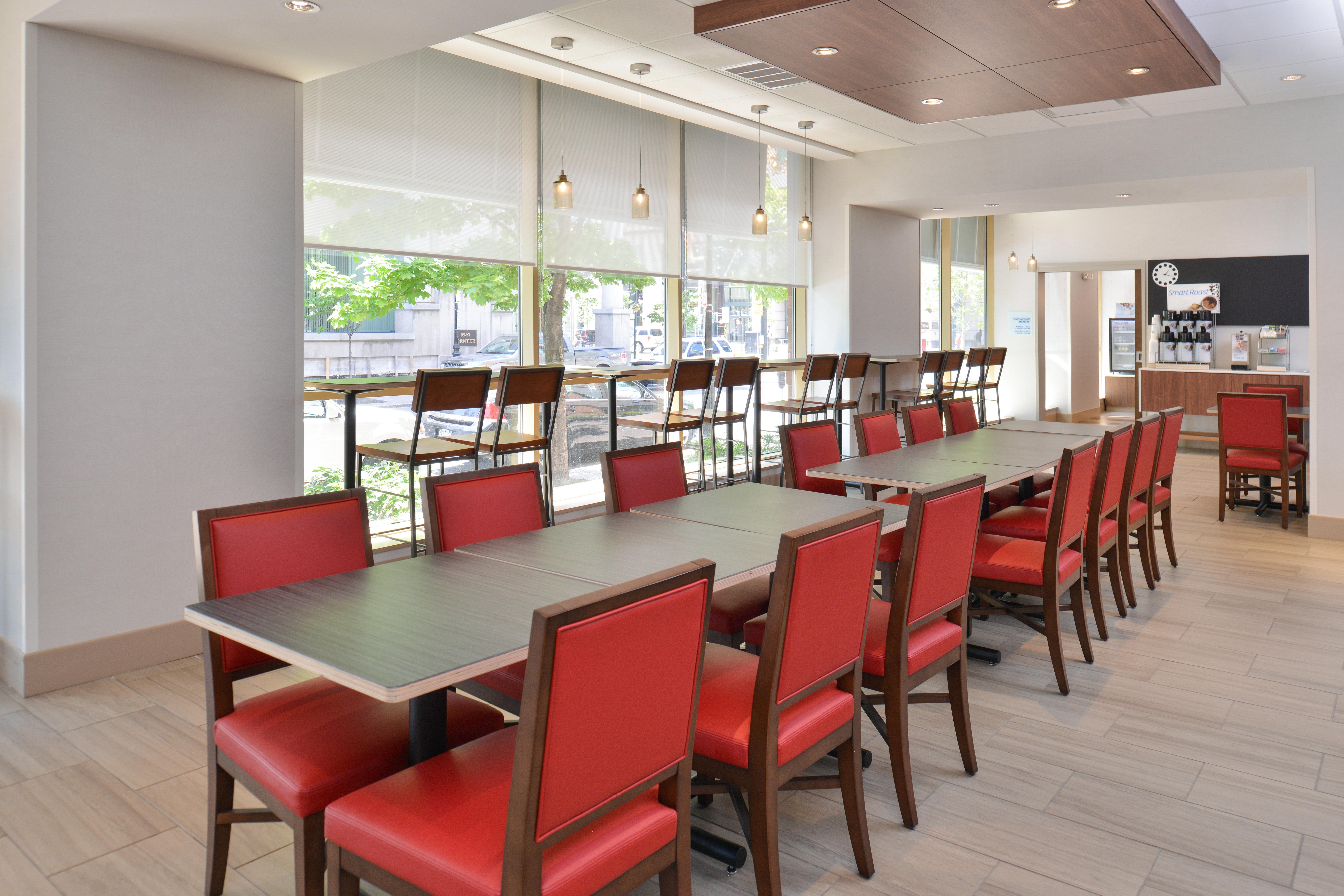 Holiday Inn Express & Suites Buffalo Downtown By Ihg Екстер'єр фото