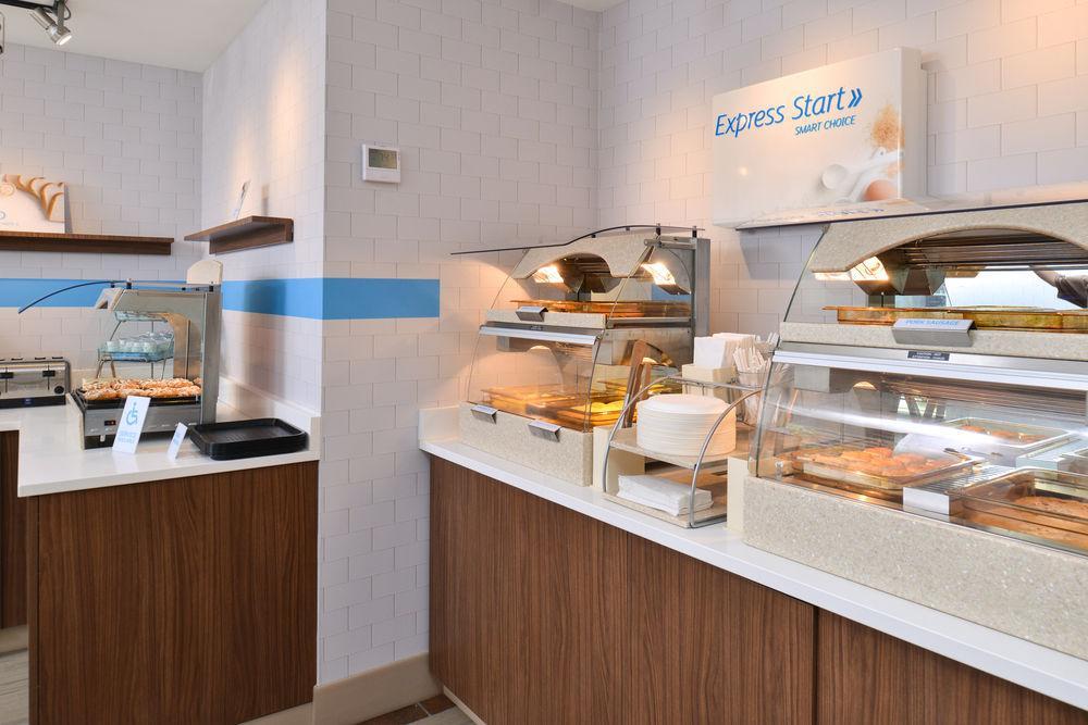 Holiday Inn Express & Suites Buffalo Downtown By Ihg Екстер'єр фото