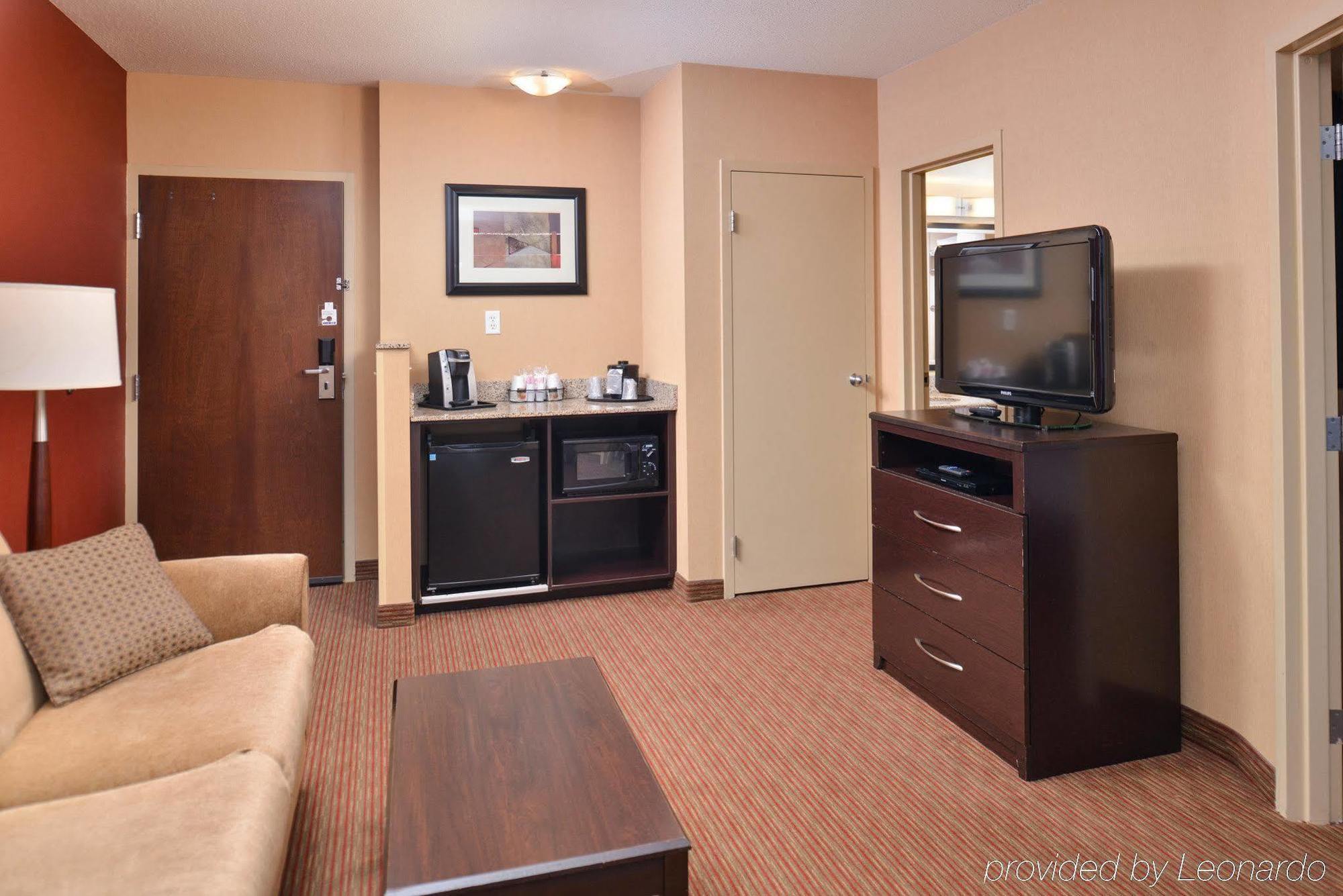 Holiday Inn Express & Suites Buffalo Downtown By Ihg Екстер'єр фото