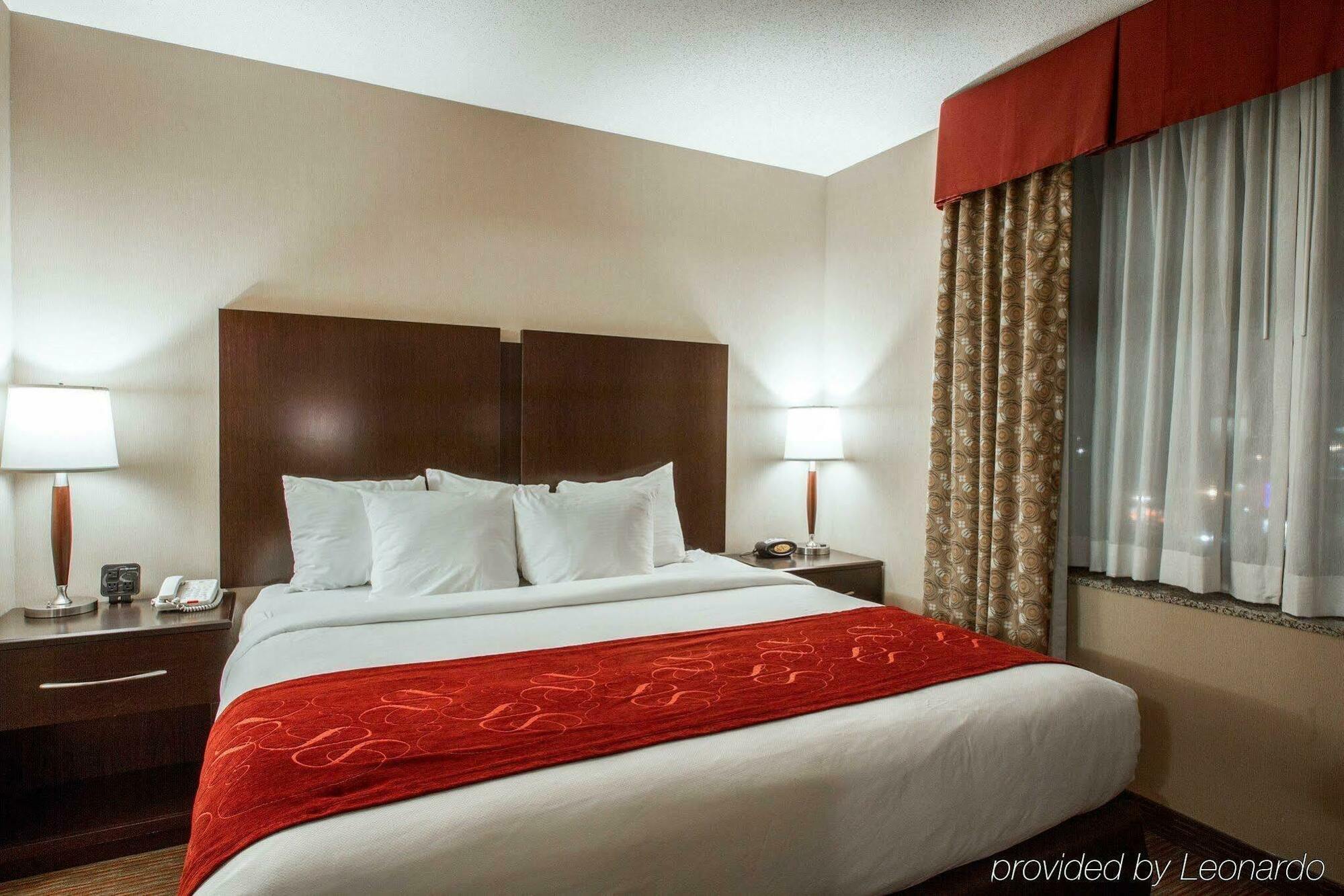 Holiday Inn Express & Suites Buffalo Downtown By Ihg Екстер'єр фото